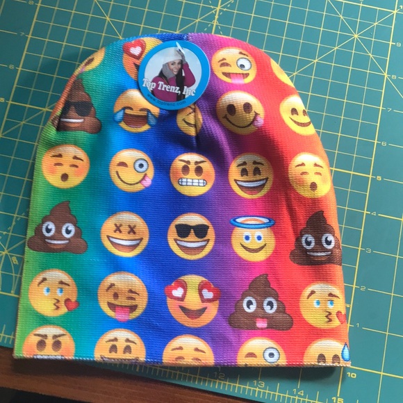 Girls hat - Picture 1 of 1